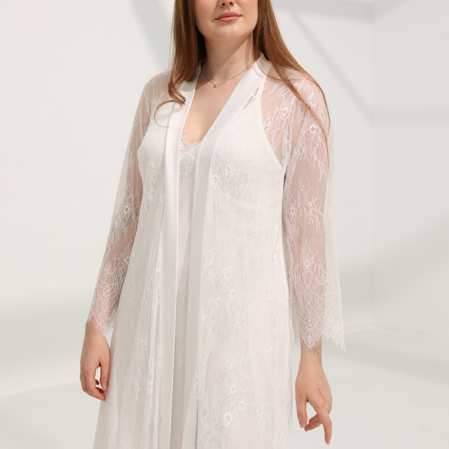 Delicate Lace nightwear - White