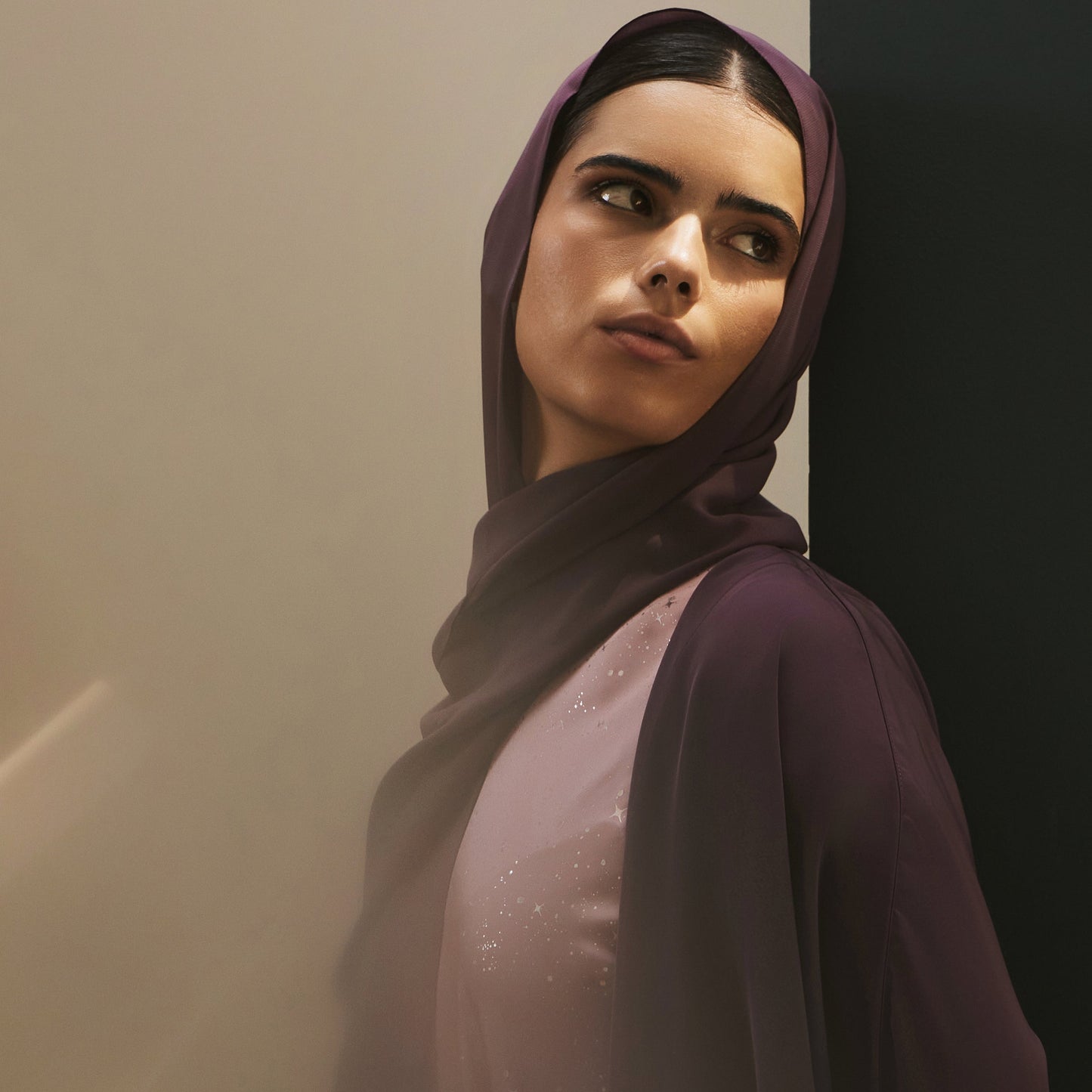 stat Abaya | عباية ستار