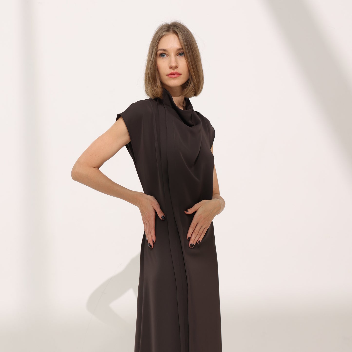 Curve dress | chocolate