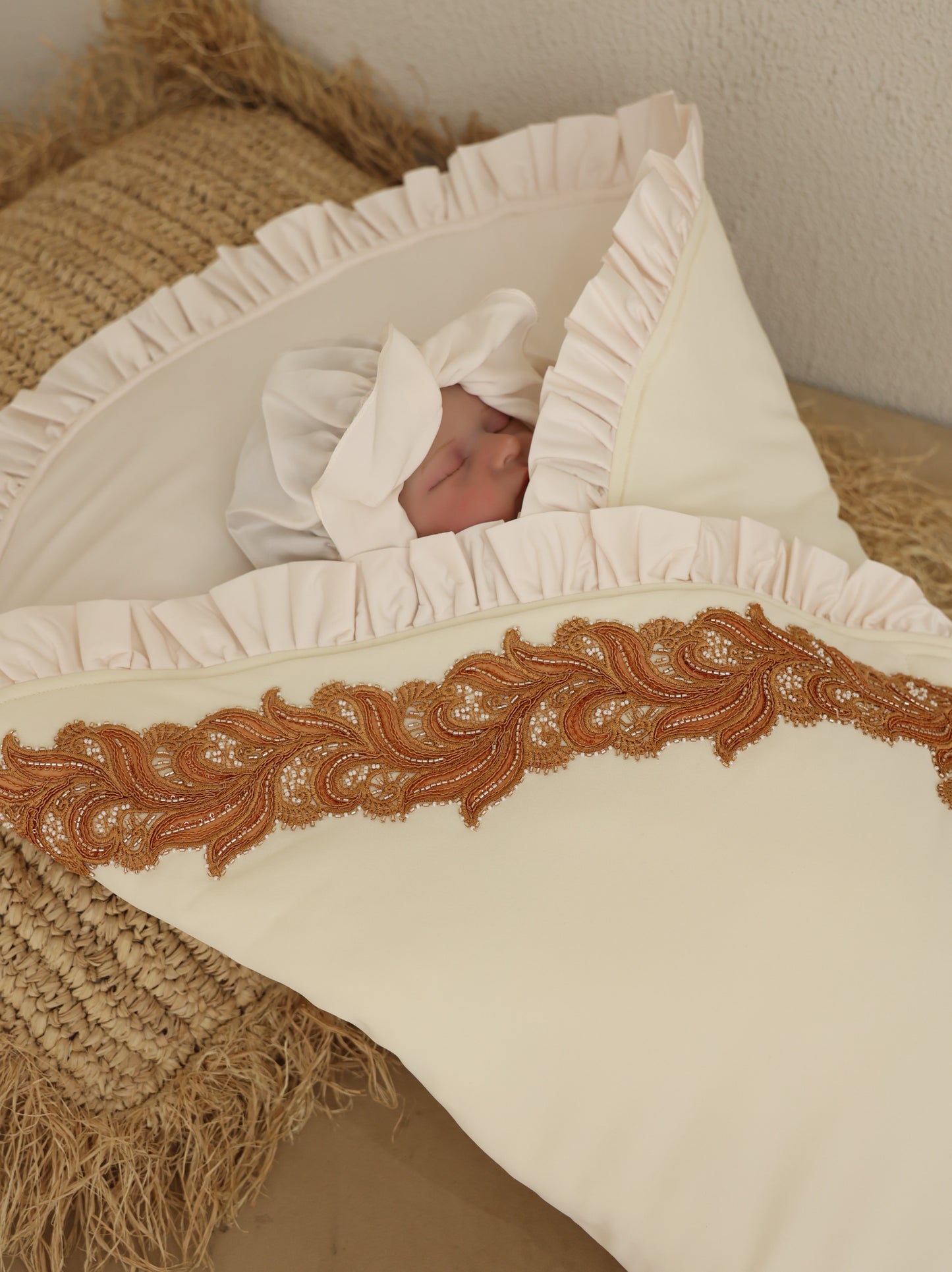 Camellia swaddle | مدس كاميليا