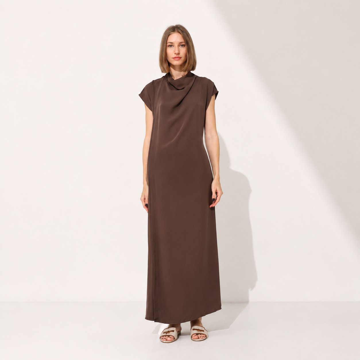 Curve Dress | Mocca